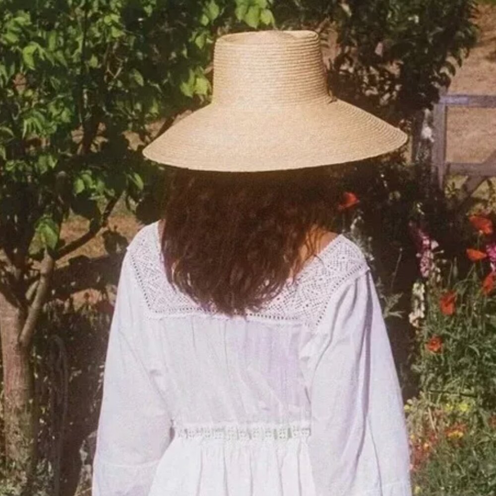 Lack of Color Straw Hat 55CM Small Hand Woven in Ecuador New With Tags